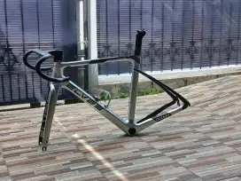Frame set elves QUENDI carbon rim break