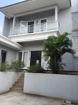 Rumah Mewah di Puri Melati Estate Purwakarta