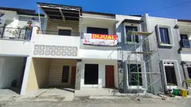 Rumah Cluster Colomadu 2 Lantai Hanya 620 Juta Siap Huni Cantik
