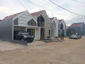 Rumah mewah harga murah, dekat ke stasiun Depok lama.