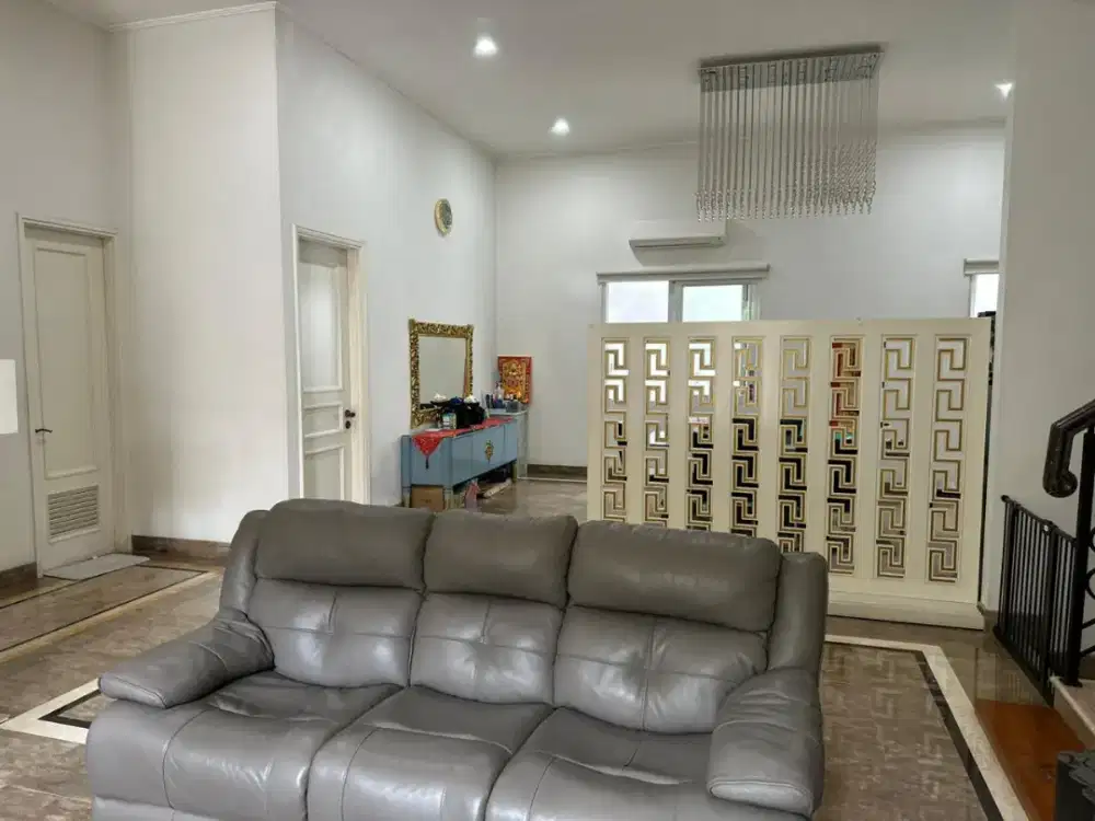 Turun Harga Rumah Hoek di Pik