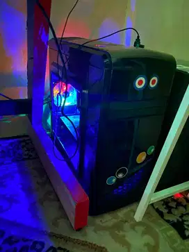 KOMPUTER GAMING