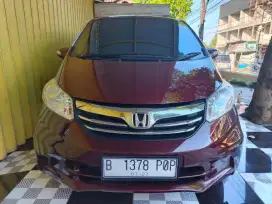 Honda freed PSD 2012