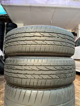 Ban Bridgestone Alenza 001 215 60 r17 2Pcs