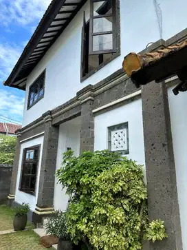 Dijual rumah Furnished CitraGran Cluster Central Garden BALI