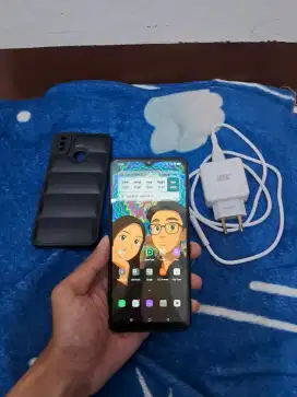 JUAL CEPAT BU Realme 3 pro ram 6/128 GB (charger ori bawaan 20 watt)