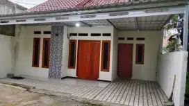 Rumah Luas 3 kamar full granit akses mobil
