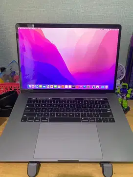 Macbook Pro Touchbar 2016 ram 16/256gb Intel I7