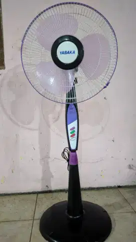 Kipas angin berdiri