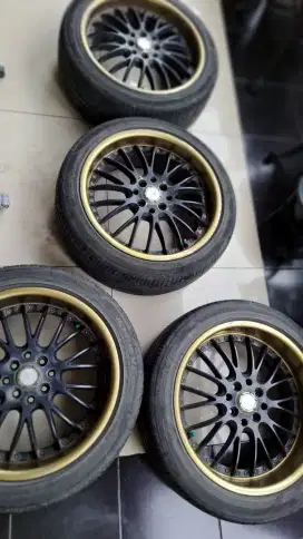 Jual 1 set velg celong dan ban copotan 216/45 R17