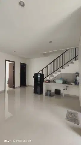rumah baru modern minimalis  Mahogany Residence di Summarecon Bogor
