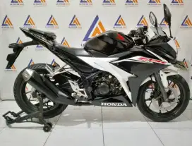 900RB AJA DP HONDA CBR 150R 2017 (CC 0%/KREDIVO/PAYLATER/TT)