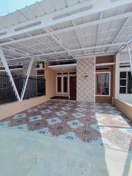 Rumah mewah ready stock free canopi dan keramik carport