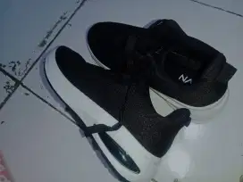 sepatu sekolah pvn
