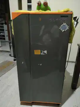 Jual kulkas Toshiba 400ribu