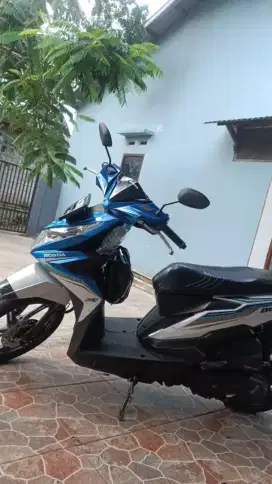 BEAT CBS ISS 2017 BIRU PUTIH
