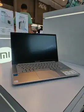 ASUS VIVOBOOK GO 14 E1404GA RAM 8 SSD 256 GARANSI 2 TAHUN