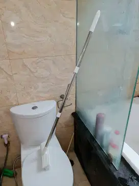 peralatan pembersih wc lantai kamar mandi dapat dipisah menjadi 3