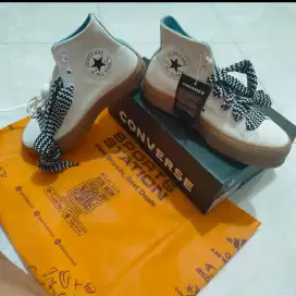 sepatu Converse made in Vietnam
