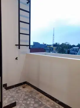 Dijual Rumah Mewah 2 Lantai Dekat SMKN 3 Depok