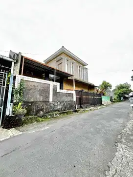 Di Jual Murah Rumah 3 Lantai di Sumberadi Sleman Yogya