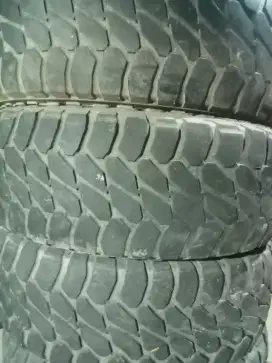 Ban R16 Pirelli 285/75 4Pc Landcruiser Cygnus Jeep Dll