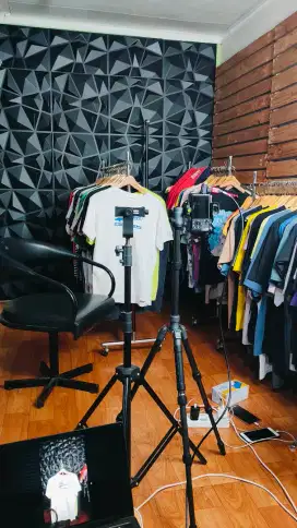 Dibutuhkan Host Live