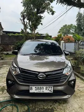 Dijual Sigra R  bensin MT overkredit mulus terawat