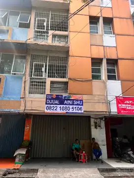 Dijual cepat ruko Metro. Sunter 3 1/2 lantai