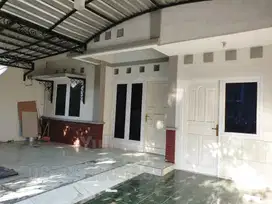 Dijual Rumah Tingkat 1,5 Lantai Siap Pakai Di Perumahan Graha Padma