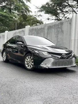 Toyota Camry V 2020 TERMURAH CASH BU PEMAKAI