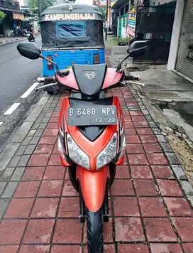Dijual vario 110 carbu 2008