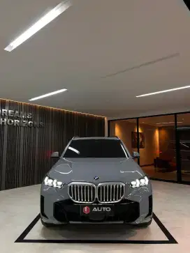 BMW X5 xDrive40i M-Sport G05 LCI AT 2024 Brooklin Grey B2745BJH Km9rb