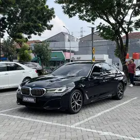 BMW 520I G30 CKD AT 2021