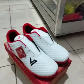 Jual sepatu futsal merk Vancouver