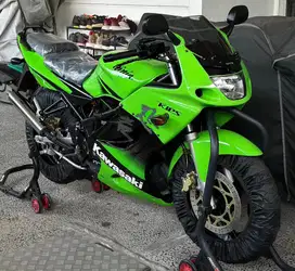 NINJA RR OLD SE 2011  KM 557 perak Tangan Pertama Dari baru