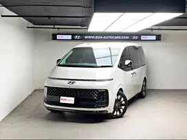 KM Low GRESS Hyundai Staria Signature 7 Seat 2022 #BJM3#