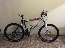 Sepeda Gunung Orbea Oiz Carbon 3 – Full Suspension XC Race Bike