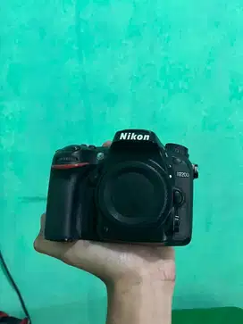 JUAL CEPAT NIKON D7200