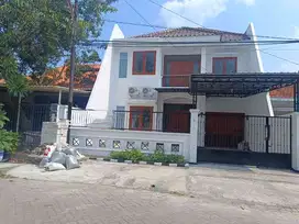 rumah 2 lantai Dukuh Kupang Timur hanya untuk rumah tinggal