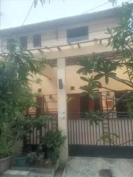 RUMAH FULL FURNISHED 4KT SIAP HUNI DALAM GANG BESAR DI PULOGEBANG