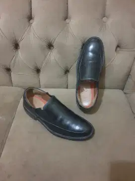 Mulus .authentic sepatu .loafers clarks size 44.5