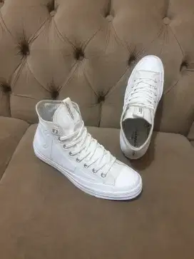 Mulus .authentic sepatu .sneakers converse limitet size 41