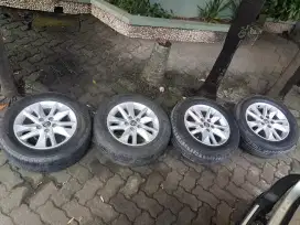 Kijang Inova rebon