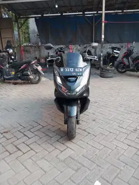 PCX 160 tahun 2022 KM low 30.000 an