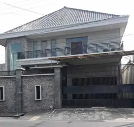 Dijual Rumah Mewah Megah Blitar Jawa Timur