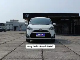 Toyota Sienta 1.5 V AT 2017