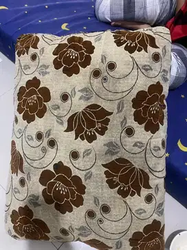 Bantal lesehan gratis