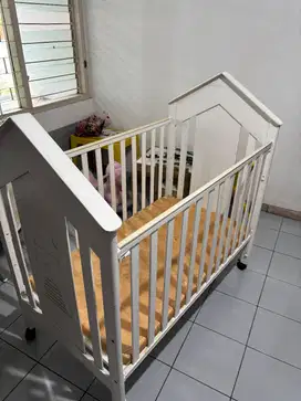 Baby Box Little EQUI House 4 way