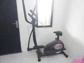 Elliptical magnetic bike (Fitclass)
